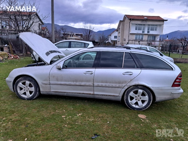 Mercedes  C 220 Комби 2003, снимка 6 - Автомобили и джипове - 53487869