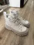 Зимни ботуши Nike - бяло на платформа, снимка 4