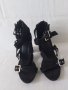 Черни велурени сандали на ток Bershka , снимка 1 - Дамски обувки на ток - 39926843