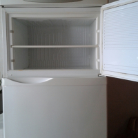 хладилник, снимка 2 - Хладилници - 44791254