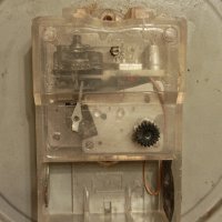 стар електромеханичен янтар, снимка 2 - Стенни часовници - 41691478