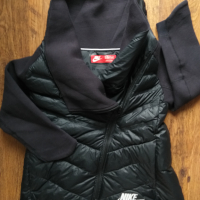 Nike Tech Fleece Aeroloft Cape Jacket Size XS Girls 6-8 Yrs 122-128sm. - юношеско пухено яке , снимка 1 - Детски якета и елеци - 44533890
