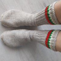 Вълнени чорапи ръчно плетени, снимка 3 - Мъжки чорапи - 44926800