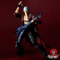 Екшън фигура Play Arts Devil May Cry , снимка 7 - Аксесоари - 41677504