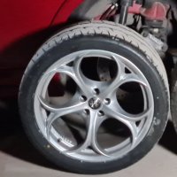  Оригинални джанти 19" Alfa Giulia Qudrifoglio, снимка 5 - Гуми и джанти - 42430854