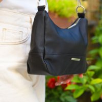 Елегантна дамска чанта подходяща за ежедневието 15Х20см, снимка 4 - Чанти - 44398839