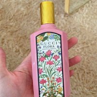 Оригинален парфюм Gucci Flora EDP, снимка 4 - Дамски парфюми - 42708645