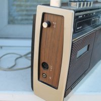 Радио касетофон ''Philips'' RR 437, снимка 9 - Антикварни и старинни предмети - 41786329