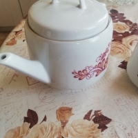 Порцеланов комплект чайник и захарница, снимка 9 - Аксесоари за кухня - 36087082