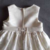 Детска рокля за 4години, снимка 2 - Детски рокли и поли - 42027436