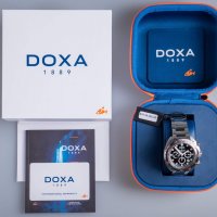 DOXA WATCH SUB 300T T-GRAPH SHARKHUNTER, снимка 12 - Мъжки - 39710830