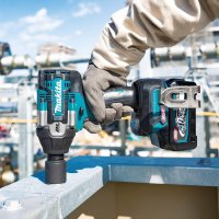 Акумулаторен Ударен гайковерт Makita TW007GZ 01 40V XGT , снимка 2 - Други инструменти - 41862406