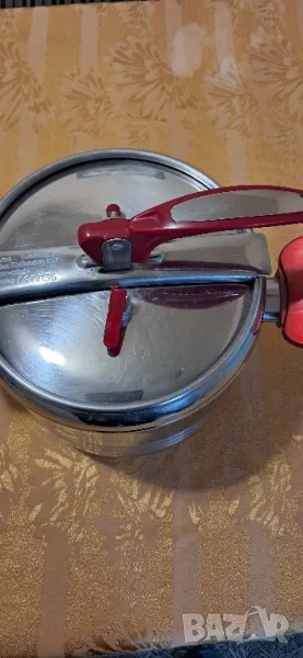 Тенджера под налягане , снимка 1