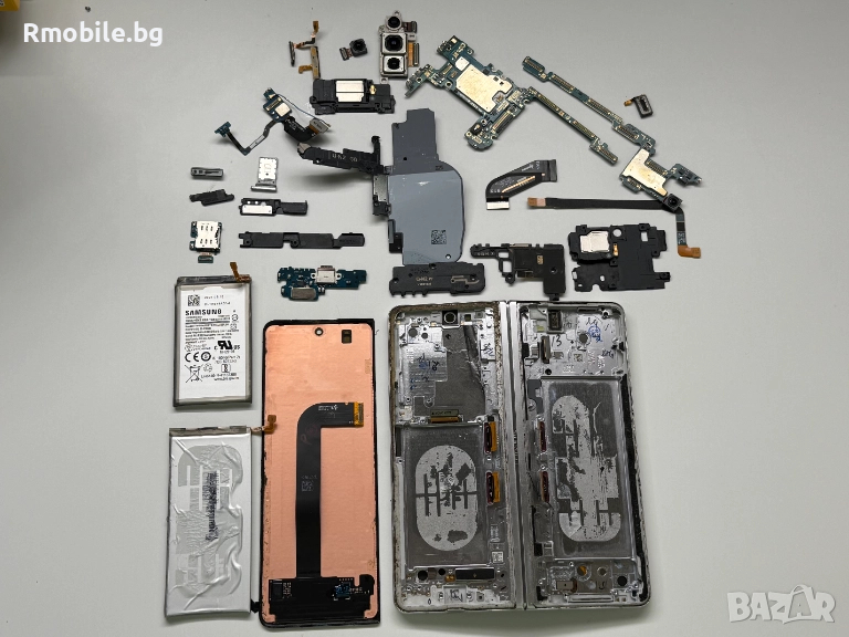 Части за Samsung Z fold3, снимка 1