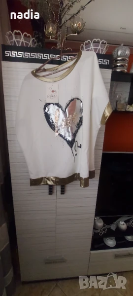 Блуз от златната серия нова, снимка 1