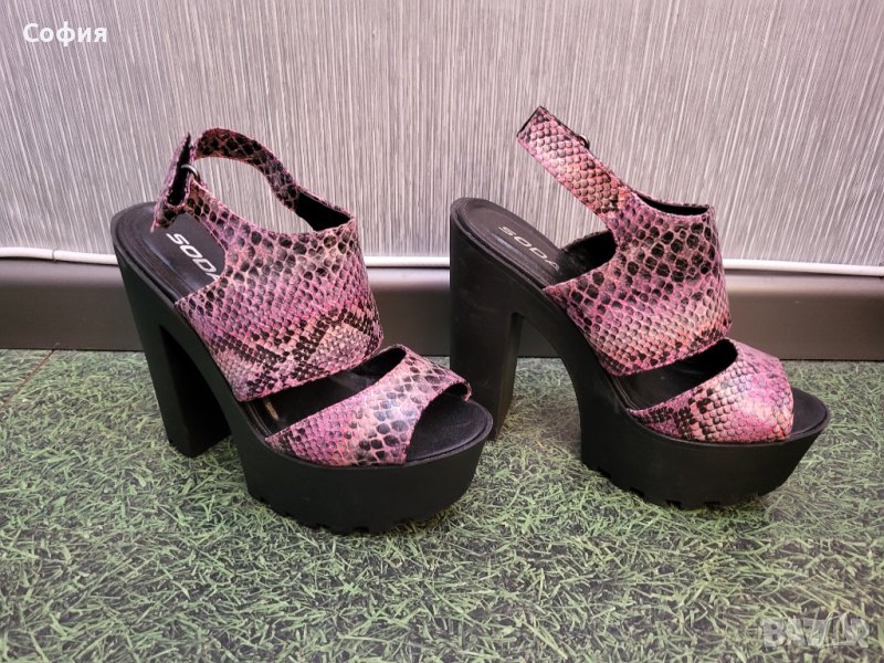 Ефектни сандали , снимка 1