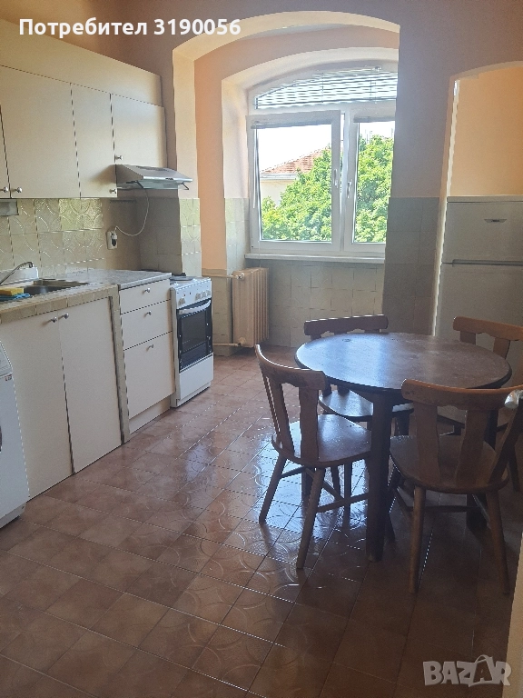 собственик отдава под наем1стаен в центъра , снимка 1