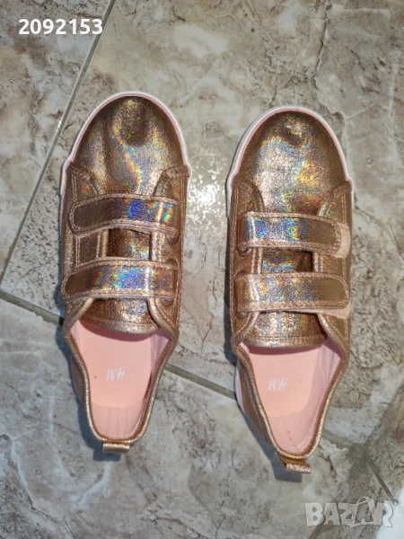 Детски обувки за момиче с лепенки,номер 33, снимка 1