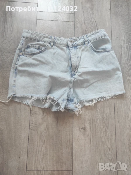 Продавам къси дънкови панталонки , снимка 1
