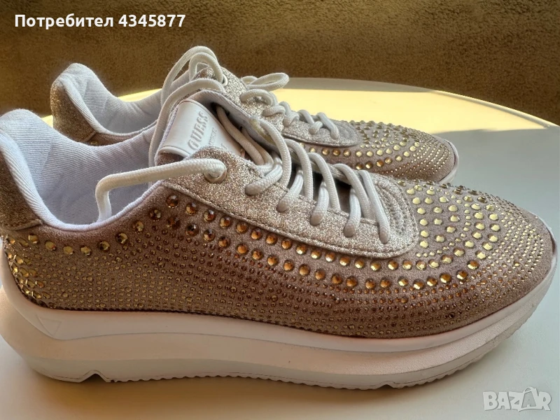 Маратонки с камъчета Guess, снимка 1