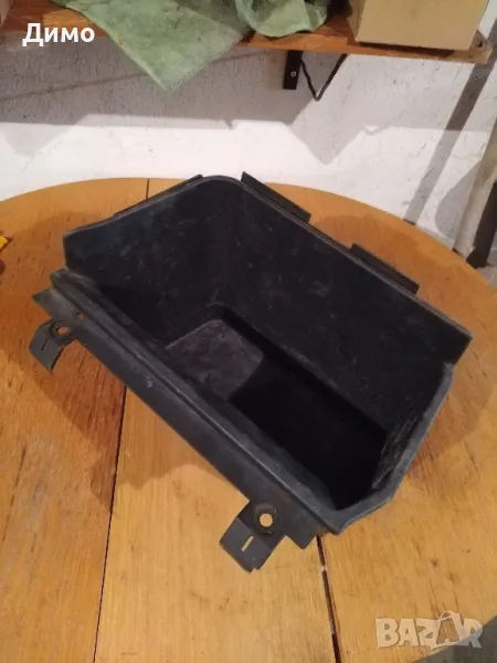 кутия Акомулатор бмв е46 седан bmw e46, снимка 1