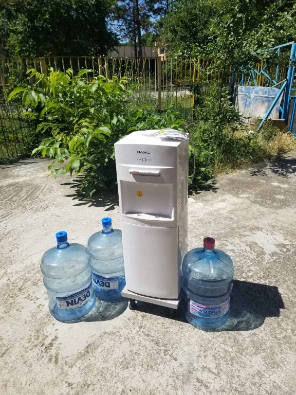 автомат /диспенсър/ за топла и студена вода в Друго в гр. Шумен -  ID41694811 — Bazar.bg