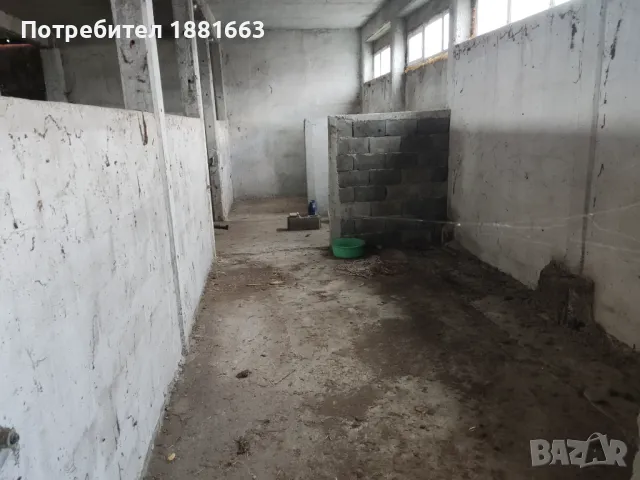 Под наем производствена сграда  1000 кв. м. и УПИ с площ 5000 кв. м.,, снимка 8 - Производствени сгради - 48933624