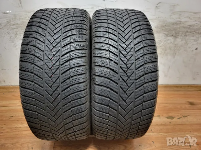 2 бр. 245/45/18 Bridgestone DOT3522 / зимни гуми, снимка 1 - Гуми и джанти - 48130218