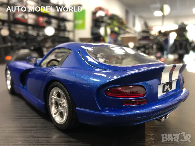 BBURAGO метална колекционерска количка DODGE VIPER SRT 1:18, снимка 3 - Колекции - 47379727