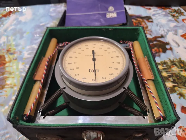 Ретро уред Барометър