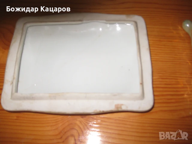 Красива порцеланова кутия, за карти или бижута.Цена 25 лева-(9.20 €).Пращам по Еконт., снимка 7 - Антикварни и старинни предмети - 50697586