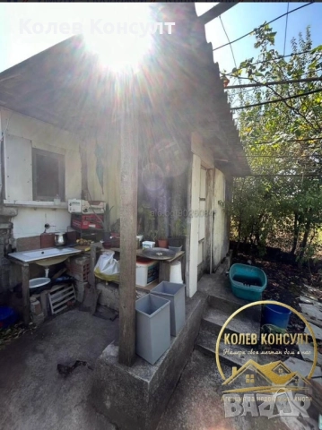 Две къщи в един двор гр.Хасково ."Гара Движение", снимка 8 - Къщи - 52495397