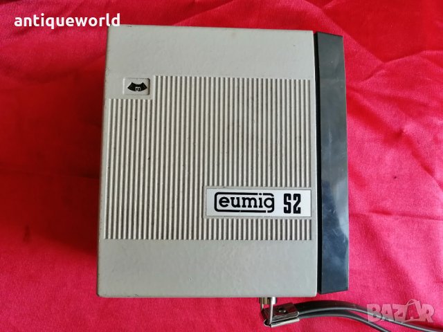 Стара Колекционерска Камера EUMIG 52 ,  1960г., снимка 3 - Антикварни и старинни предмети - 34083490
