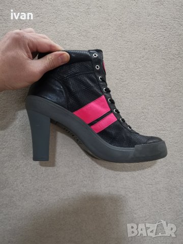 разпродажба Дамски обувки Donna Karan Естествена кожа. размер 40. ток 10 см. нови , снимка 4 - Дамски обувки на ток - 44387004