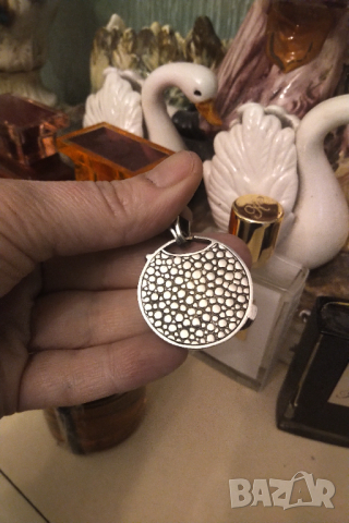Дизайнерски медальон сребро и кожа от скат ., снимка 6 - Колиета, медальони, синджири - 44780924