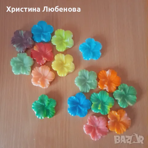 Сапунчета за 8 март, снимка 10 - Изкуствени цветя - 48733801