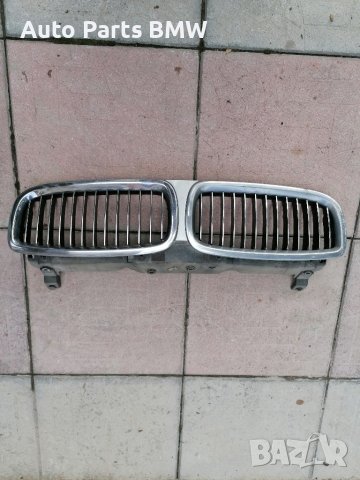Бъбреци 
Решетка преден капак
BMW E65 E66 
БМВ Е65 Е66  
7 серия  , снимка 2 - Части - 42284941