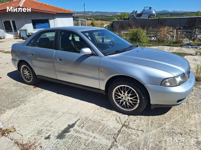 Audi A4 2,5 Tdi 150 к.с 4×4 Перфектно Състояние, снимка 2 - Автомобили и джипове - 55962423
