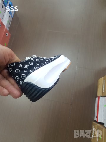 Обувки, снимка 4 - Дамски ежедневни обувки - 41587101