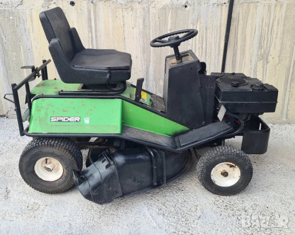 Тракторна косачка SPIDER BRIGGS STRATTON във много добро състояние