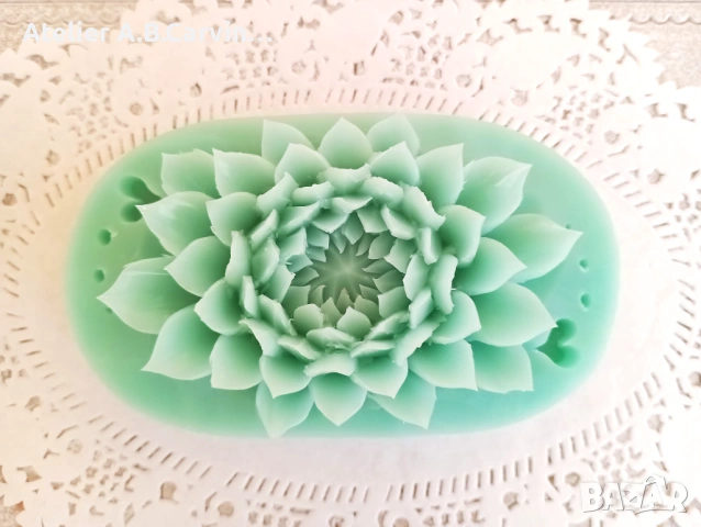 Декоративен карвинг сапун ‘Лотос’, форма тип плочка. 100% ръчна изработка с нож
