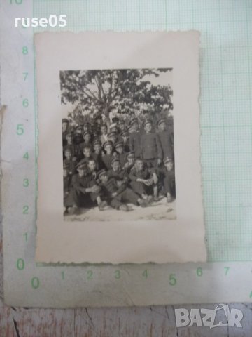 Снимка стара на група ученици