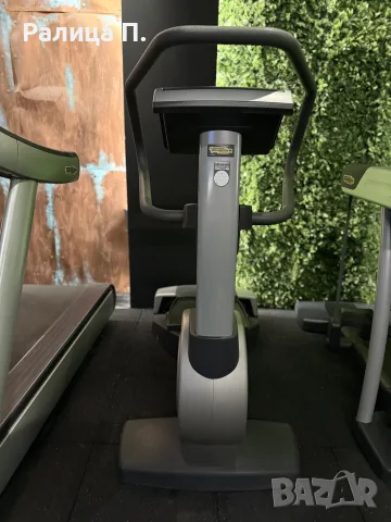 Technogym WAVE – Професионален кардио уред, снимка 3 - Фитнес уреди - 55983078