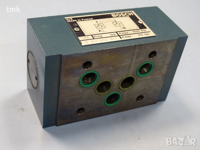 Хидравличен блок BOSCH 0811 020 block valve cover, снимка 4 - Резервни части за машини - 36376477