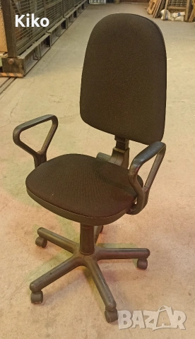 Офис стол с подлакътници, снимка 4 - Столове - 53443148