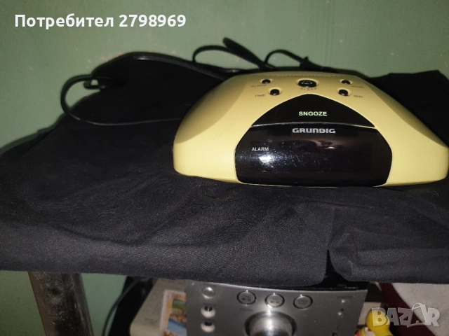 радио часовник Grundig , снимка 2 - Радиокасетофони, транзистори - 52179131