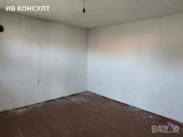 Продавам къща с двор в с. Братя Даскалови, снимка 8 - Къщи - 49678597