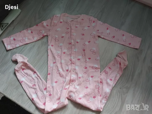 Бебешка пижамка с крачета