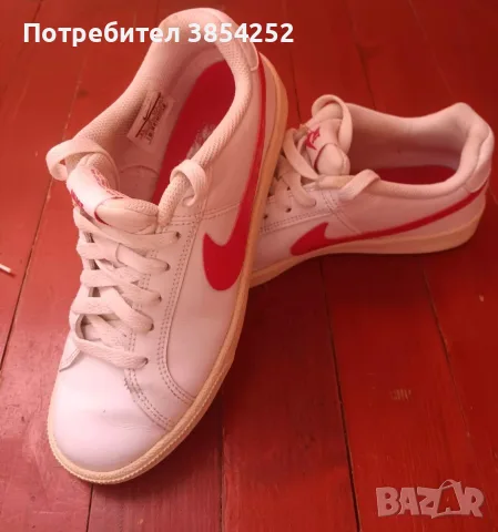 Дамски оригинални маратонки Nike , снимка 2 - Маратонки - 55860020