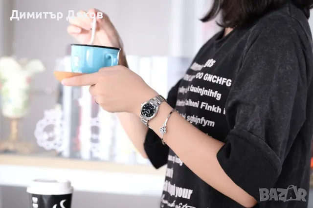 Оригинален Дамски ръчен часовник с кварцов механизъм и метална каишк "Женски прах , Женско бяло , че, снимка 5 - Дамски - 48266838